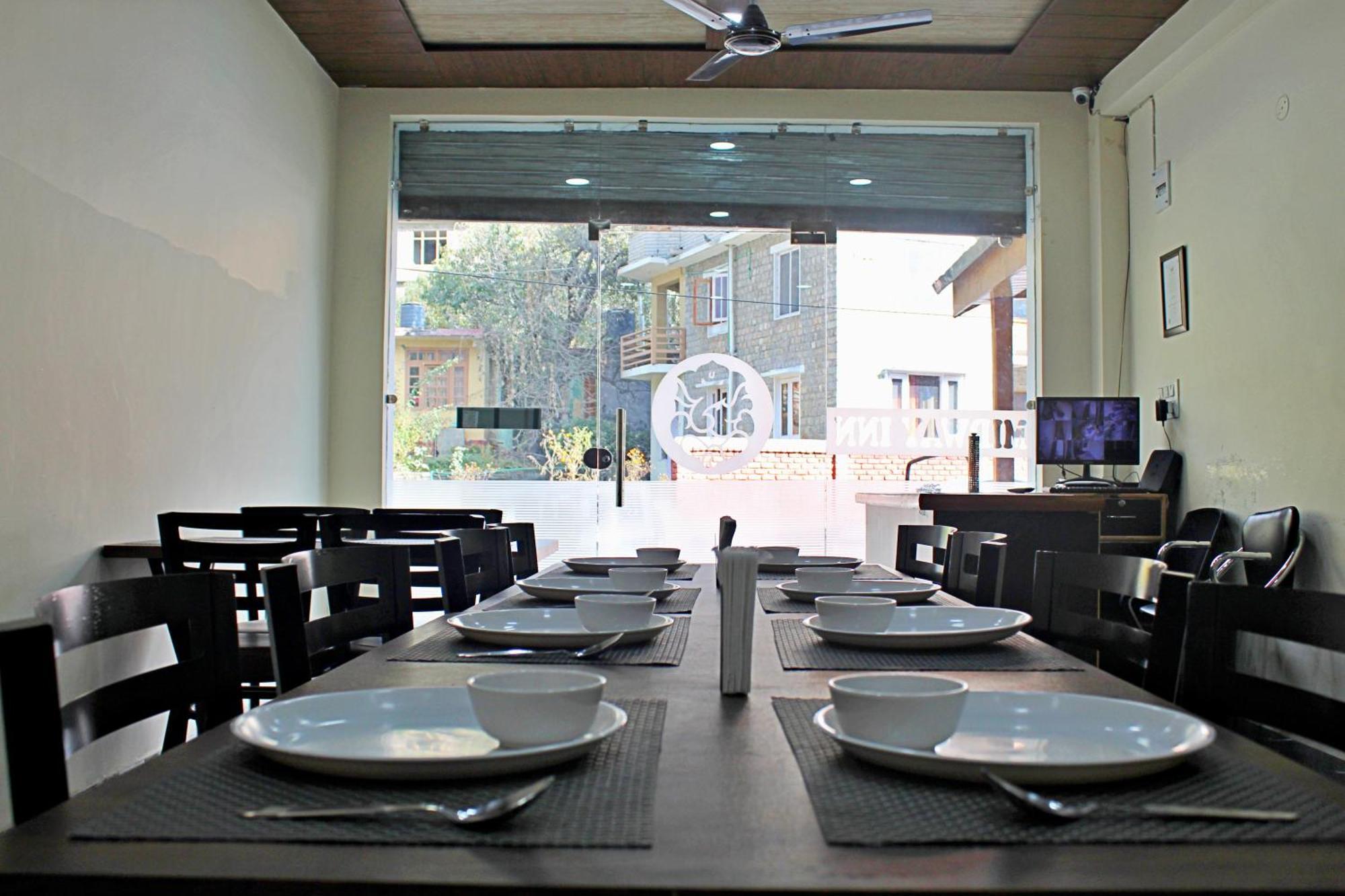 The Richie Royal Inn 马拉里 外观 照片